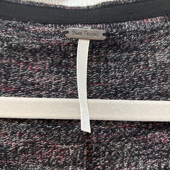 Free People TGIF Cardigan Sweater Size S Boho Hippie Oversized Marled High Low - Picture 4 of 9